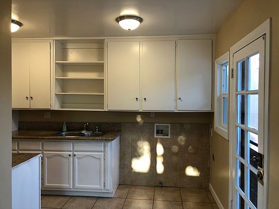 4th image of 5832 Ludell St