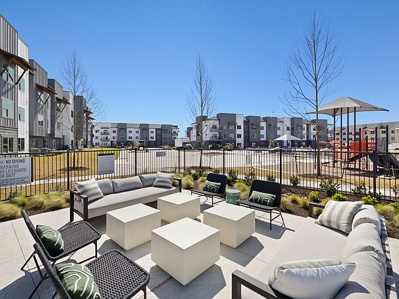 4th image of 12115 Creedmoor Municipal Dr #3301