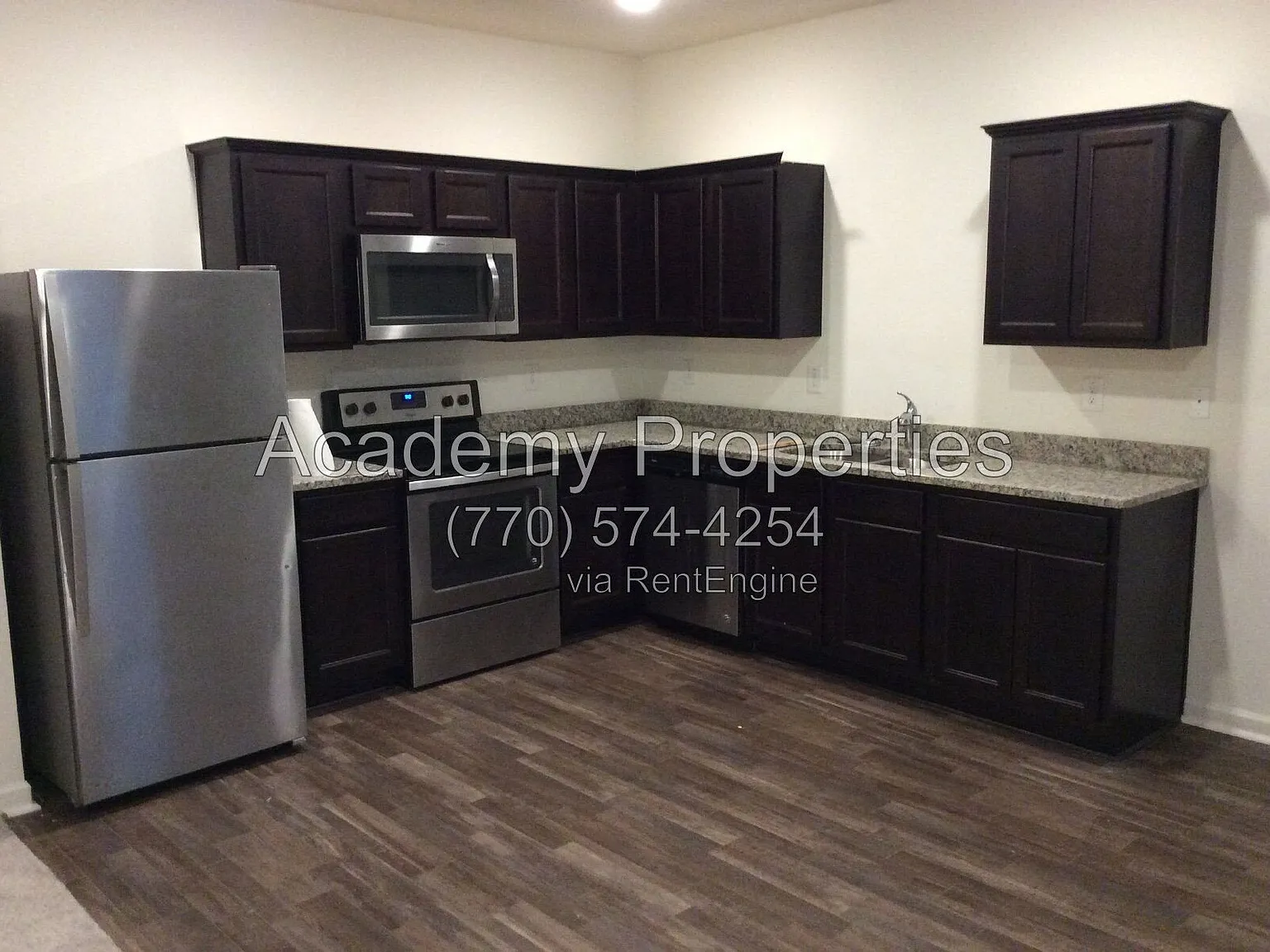 3 bed, 2.0 bath, 1491 sqft, $1,600 — Photo 3