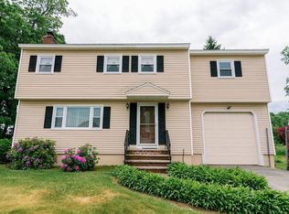 35 Anderson Dr, Methuen, MA 01844