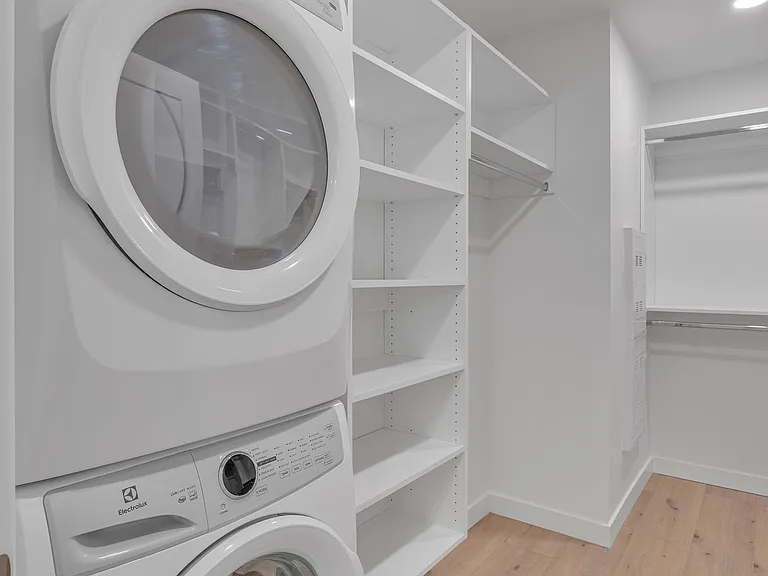 1212 Demonbreun St #810 — Photo 21