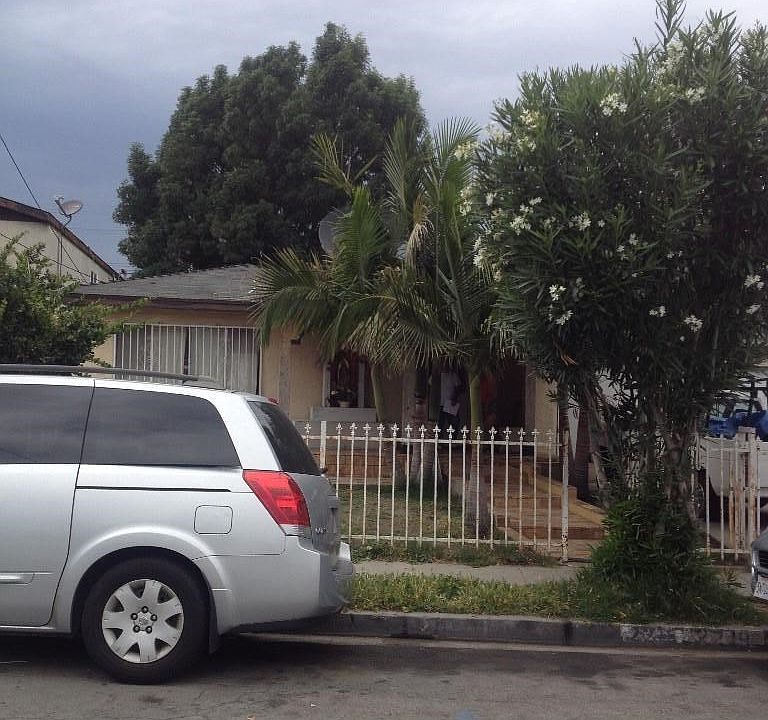 2nd image of 2219 E Piru St