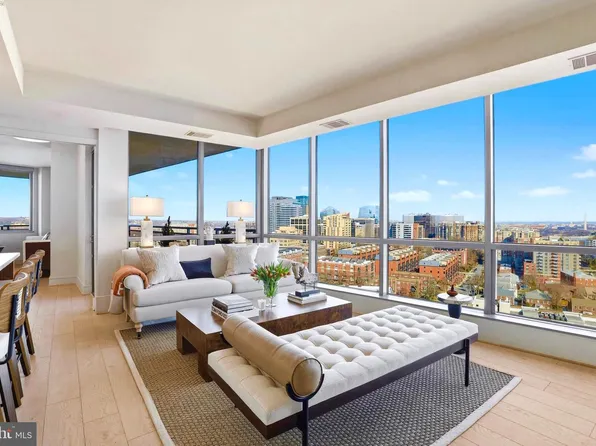 2001 15th St N APT 1204, Arlington, VA 22201