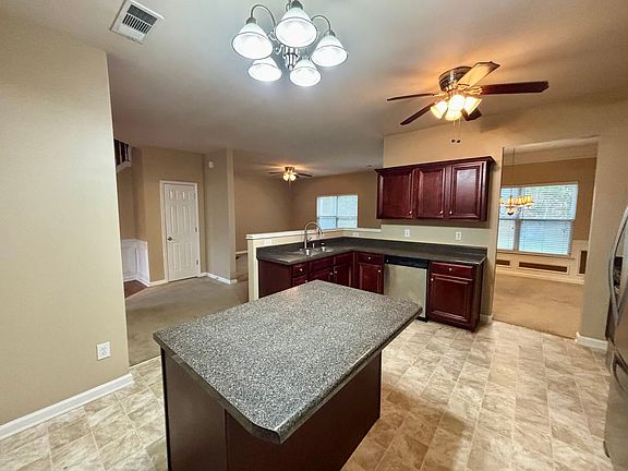 5th image of 345 Blackwood Ln