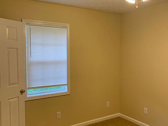 3rd image of 101 Cypress Grove Dr