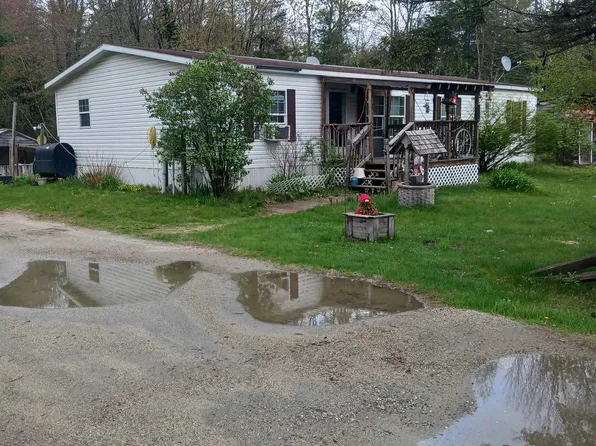 84 Warwick Road, Winchester, NH 03470