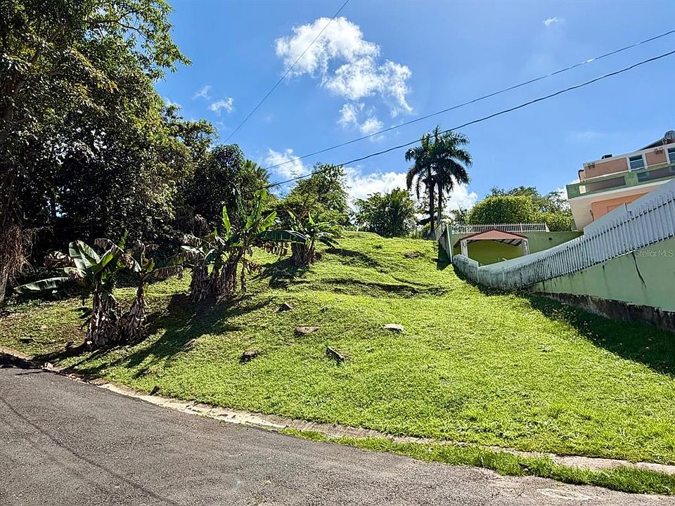 1st image of 3 CALLE CAGUAX