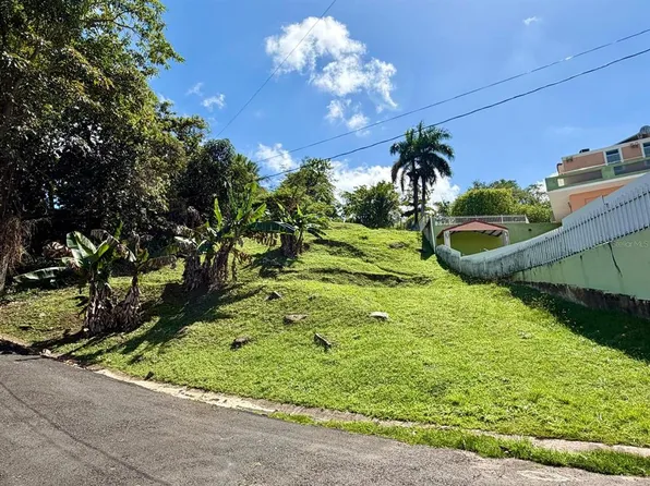 3 Calle Caguax, Carolina, PR 00987