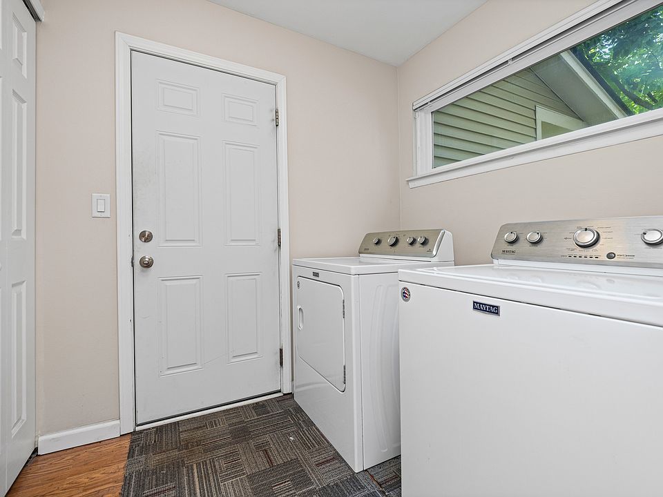 5666 Drake Hollow Dr E, photo 12