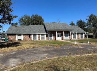 109 E Wayside Dr, Westlake, LA 70669