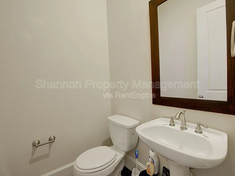 9627 Fannin Sta W — Photo 16