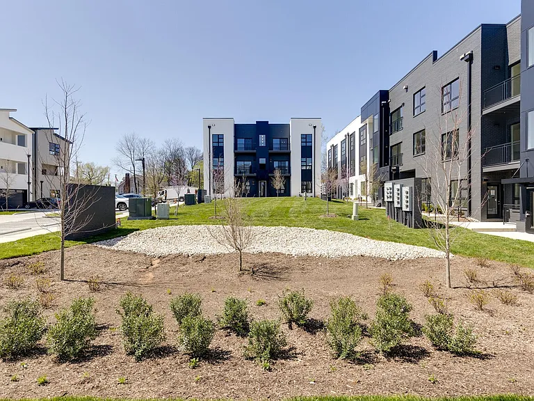 542 Southgate Ave #216 — Photo 3