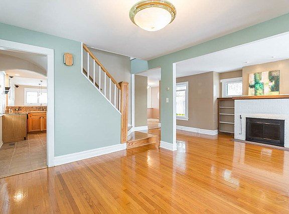 2nd image of 333 N Brainard Ave