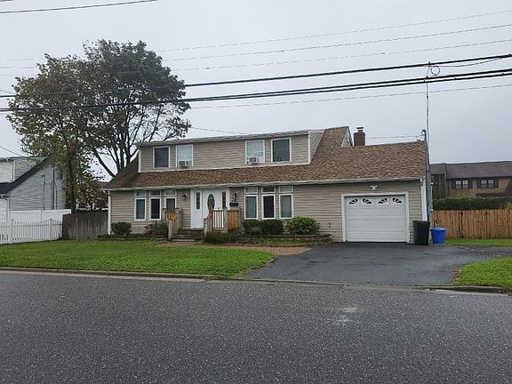 3rd image of 344 West Dr