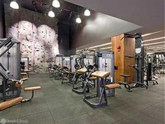 3rd image of 515 E 72nd St APT 17G