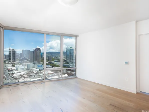 1001 Queen St #2415, Honolulu, HI 96814