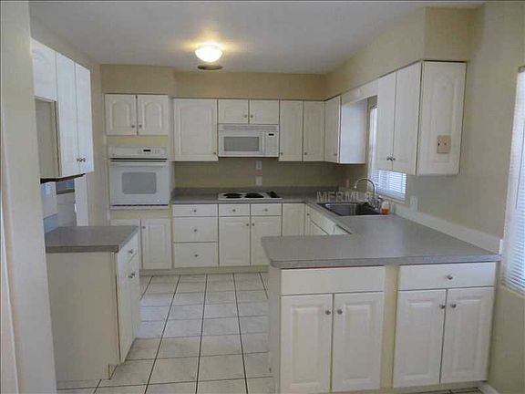 4th image of 3807 Ibis Dr
