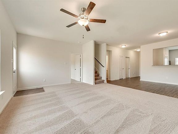 3rd image of 3014 Hereford Dr