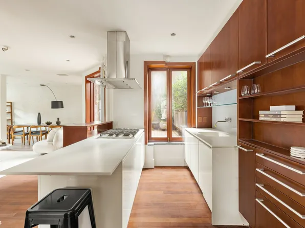 2 Jane Street image 1 of 18