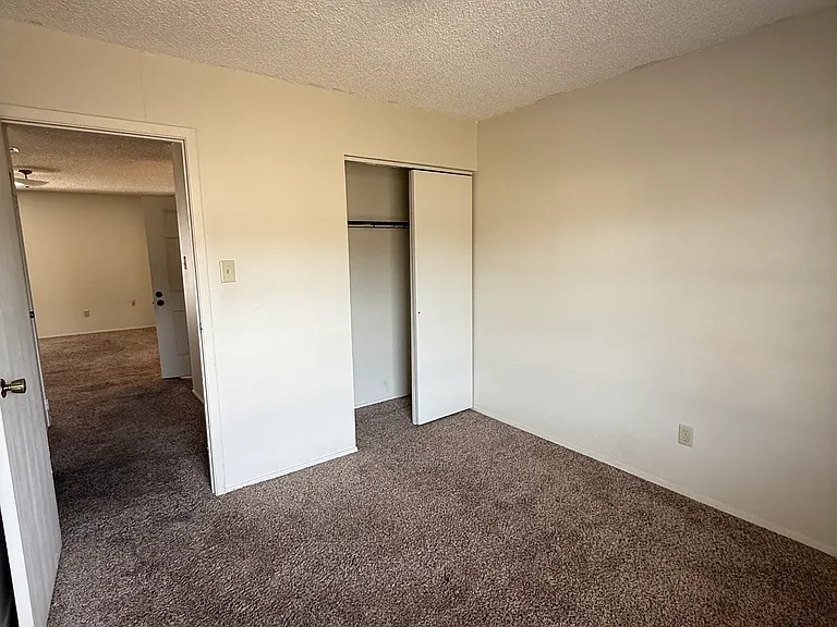 Seven Oaks — Photo 23