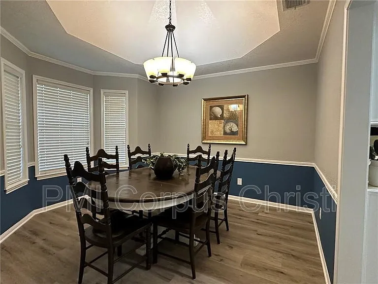 7421 Lake Neuchatel Dr — Photo 4