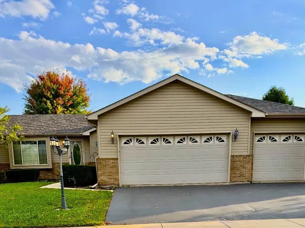 6810 Hadrian Dr, Joliet, IL 60431
