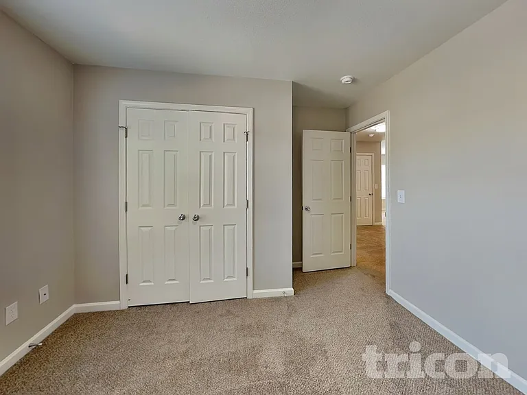 986 Peachtree Meadows Cir — Photo 10