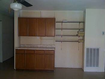 4th image of 3987 Syracuse Dr
