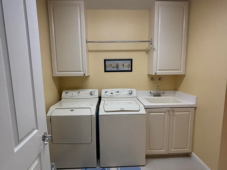 29 Harbour Isle Dr W #102 — Photo 29
