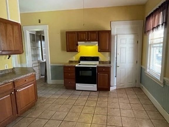 4th image of 405-407 Blossom St