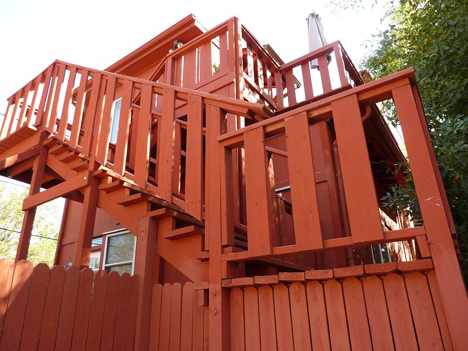 Stairs up to pation on top