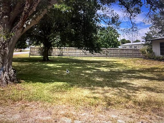 2nd image of 1214 Alligator Road