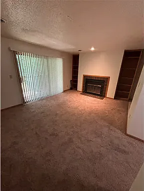 2 bed, $1,525 — Photo 2
