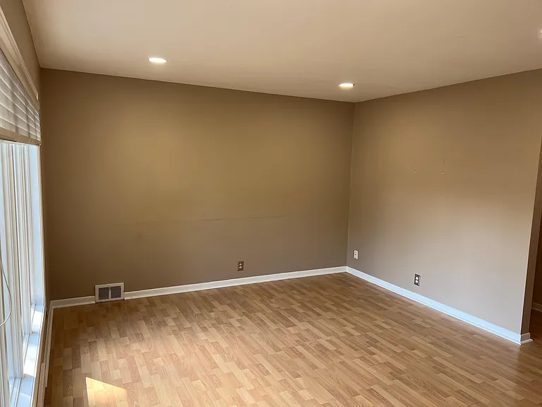 31125 Blair Dr — Photo 8