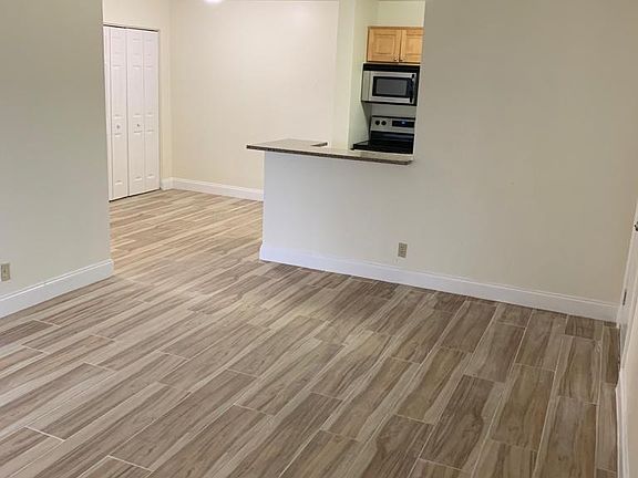4th image of 10765 Cleary Blvd #2066