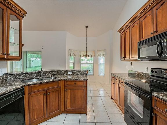 2nd image of 629 Lake Claire Ct
