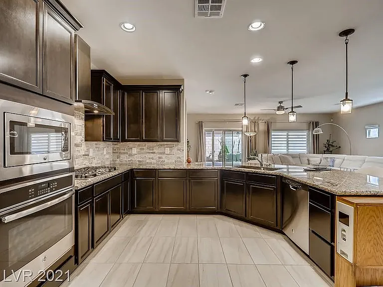9132 Mastodon Ave — Photo 6