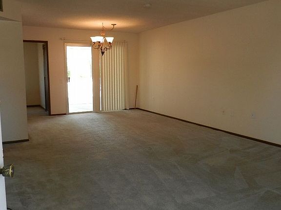3rd image of 12415 Cougar Dr