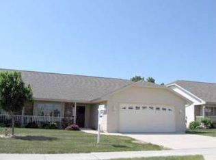 2425 Patriot Ln, Oshkosh, WI 54904