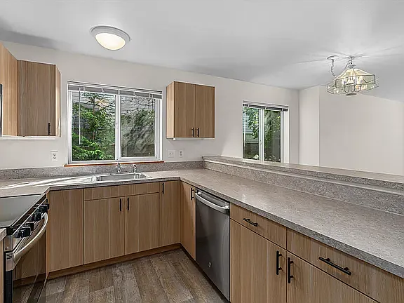 17726 12th Ave NE #102 — Photo 3