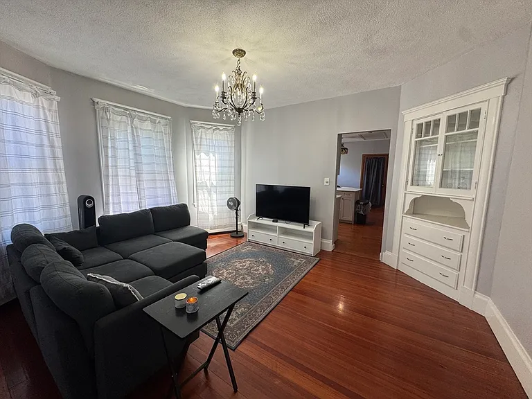 19 Pearl Ave #19 — Photo 7