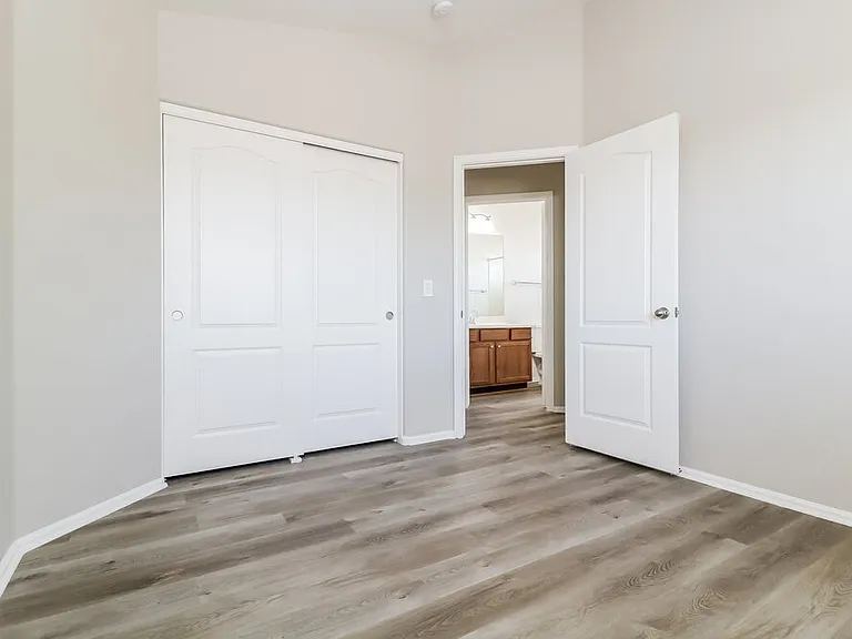 15853 W Diamond St — Photo 15