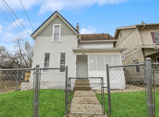 2214 Carpenter Ave, Des Moines, IA 50311