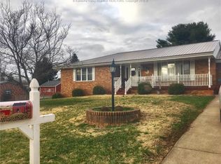 72 Carney Dr, Millwood, WV 25262