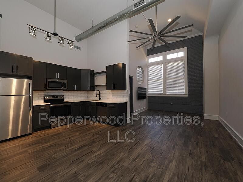 1st image of 600 Magnolia St #212