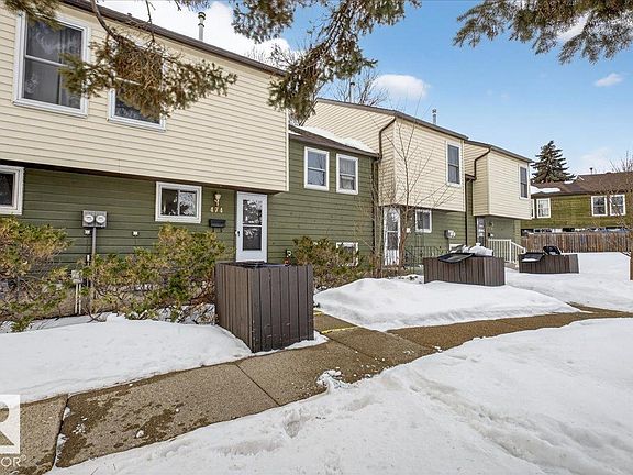 3rd image of 474 Abbottsfield Rd NW