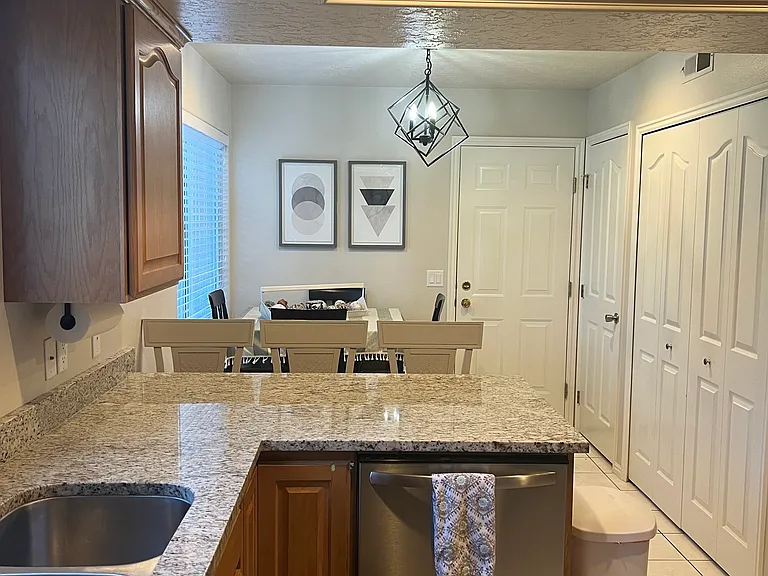 485 Diagonal St #12 — Photo 8