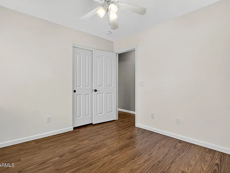 15481 W Mauna Loa Ln — Photo 34