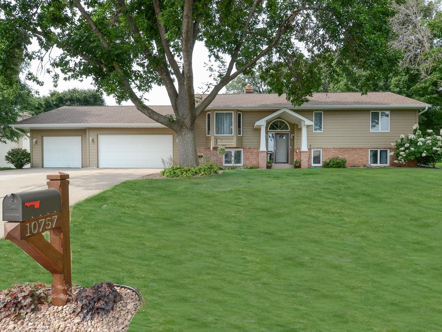 10757 Zieglers Dr N, Brooklyn Park, MN 55443 | Zillow