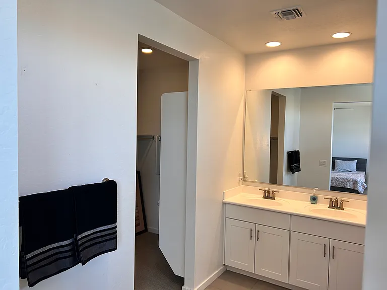 W Stonecrop Dr — Photo 10